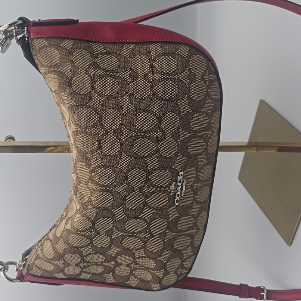 Coach Brown Signiture Mono W/ Red & Silver Hardware Crossbody (EUC)✨️❤️✨️ - Picture 2 of 9